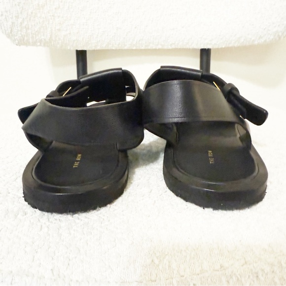 The Row $1050 Fisherman Sandals in Black Leather Covered Buckle Strap Size 40/10 - Picture 16 of 16